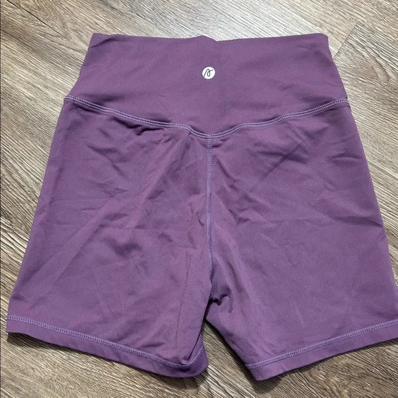 AYBL Women's Plum Bike Shorts - Picture 5 of 5
